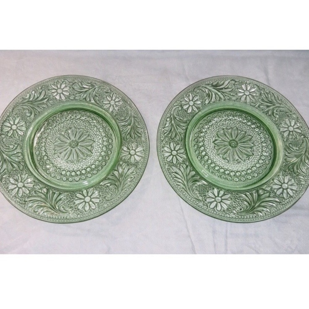 Indiana Glass Chantilly Lace Green Depression Glass Plates Set 2 Sandwich Lunch